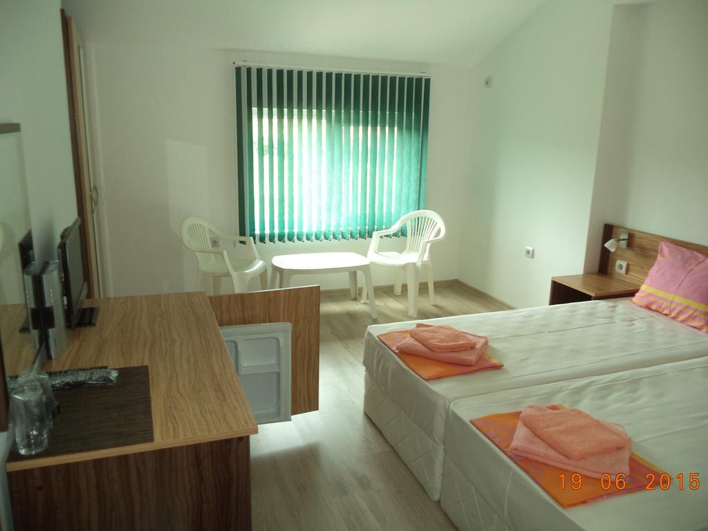 Sveti Georgi Guest House Sozopol Pokoj fotografie